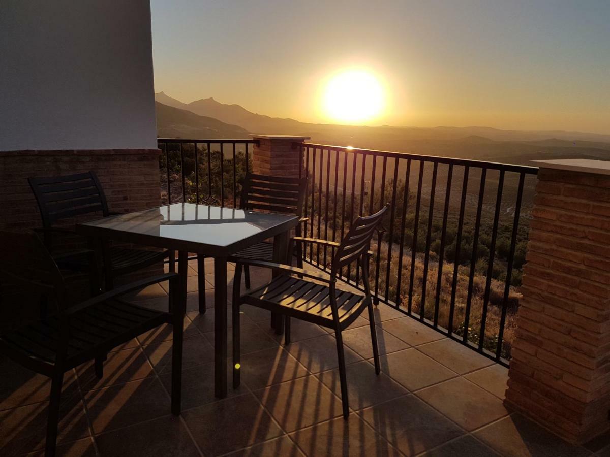Apartamentos Rurales La Dehesa Del Acebuche ハエン エクステリア 写真