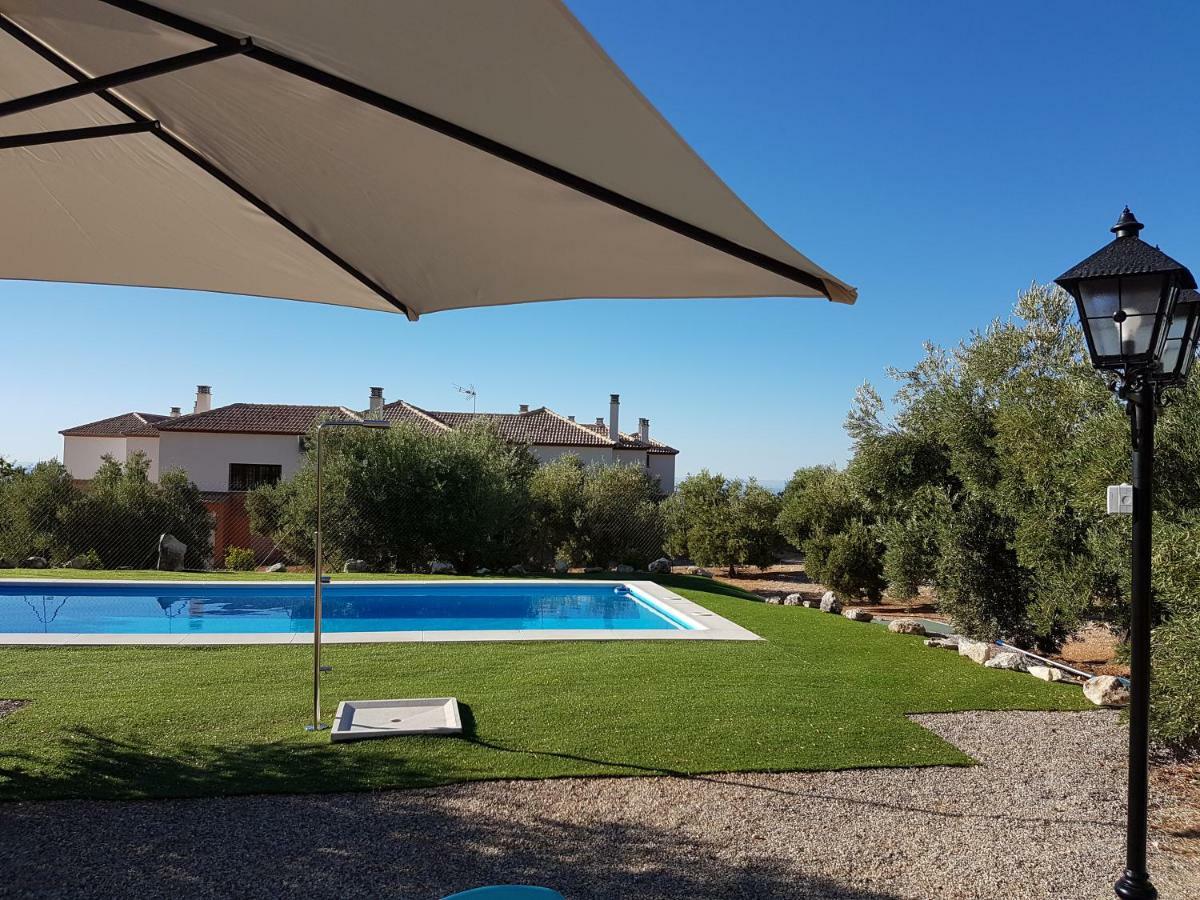 Apartamentos Rurales La Dehesa Del Acebuche ハエン エクステリア 写真